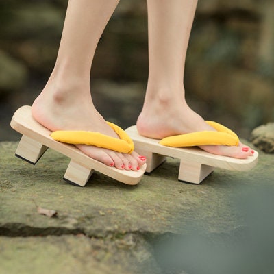 Two-Toothed Wooden Japanese Sandals - Small