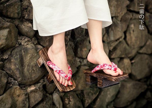 Wooden Two-Tooth Japanese Sandals - 33 EU