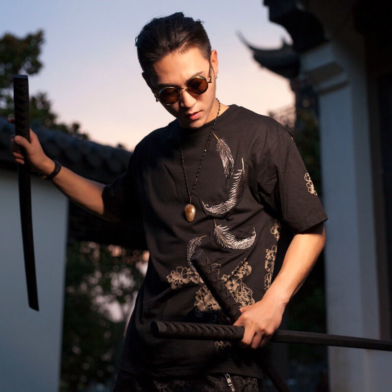 Rooster Embroidered Design Japanese T Shirt - Large