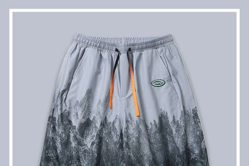 Mountain Contrast Printed Japanese Shorts - Large